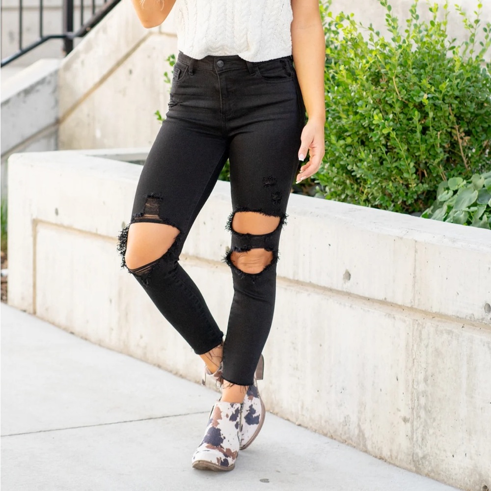 Cello Distressed Black Skinny Jeans Size 5 New Without Tags